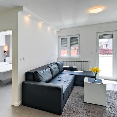 Apartment Zagreb, 0-24, Self Service Check-In, Free Parking エクステリア 写真