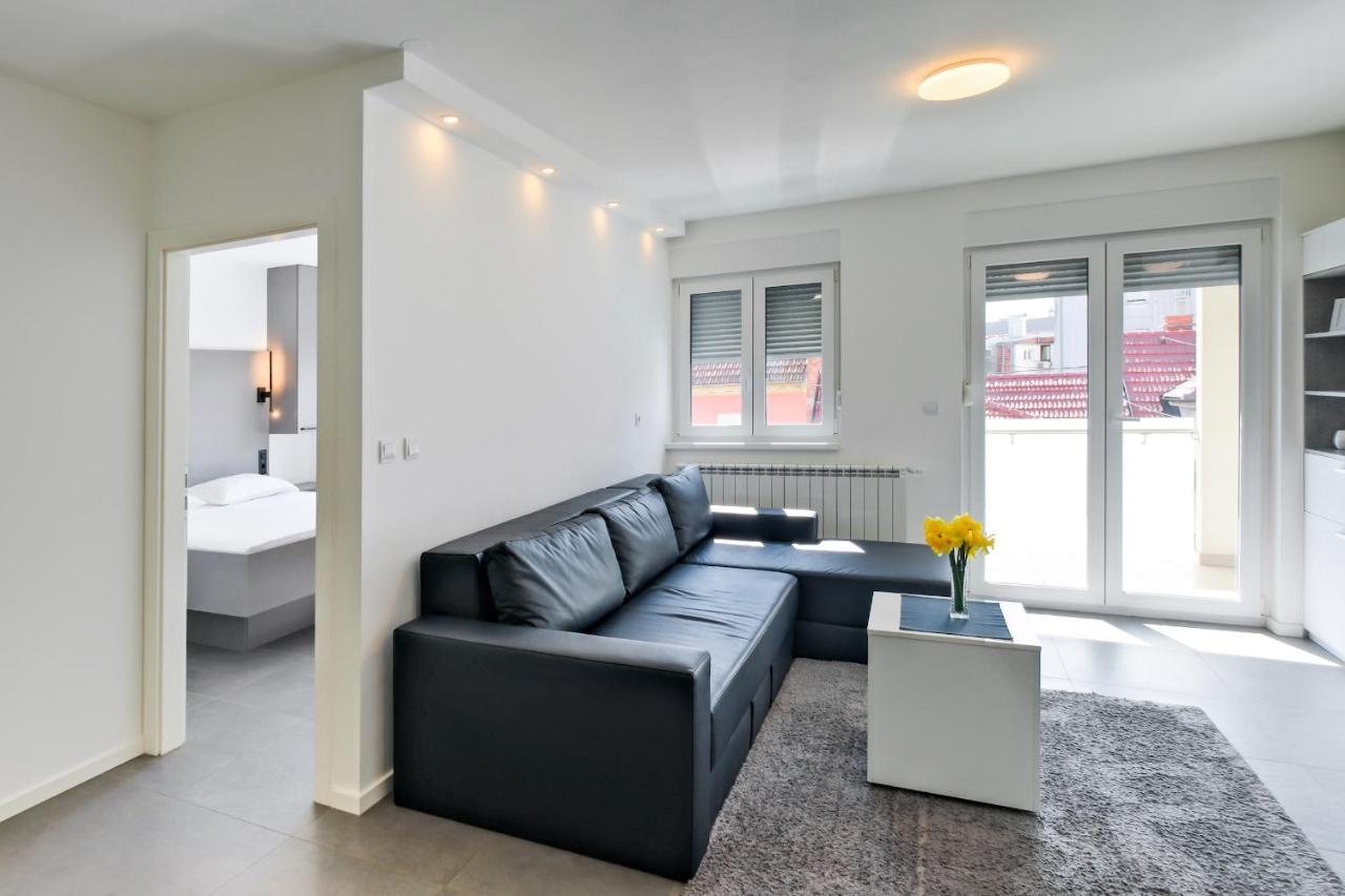 Apartment Zagreb, 0-24, Self Service Check-In, Free Parking エクステリア 写真