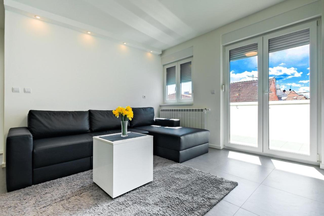 Apartment Zagreb, 0-24, Self Service Check-In, Free Parking エクステリア 写真