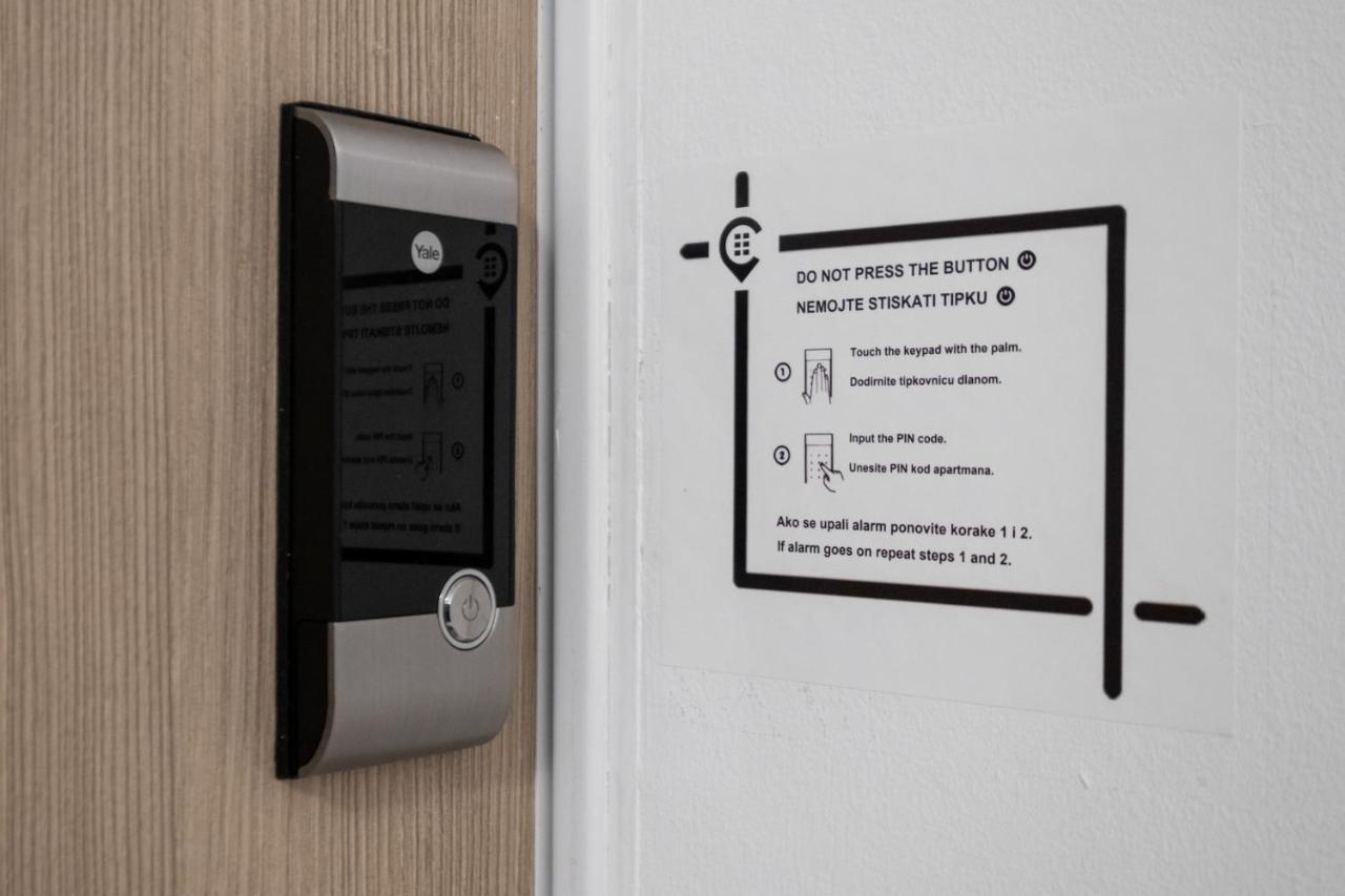 Apartment Zagreb, 0-24, Self Service Check-In, Free Parking エクステリア 写真