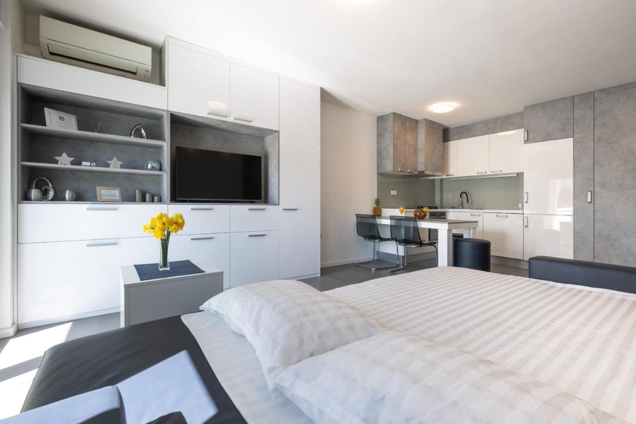 Apartment Zagreb, 0-24, Self Service Check-In, Free Parking エクステリア 写真