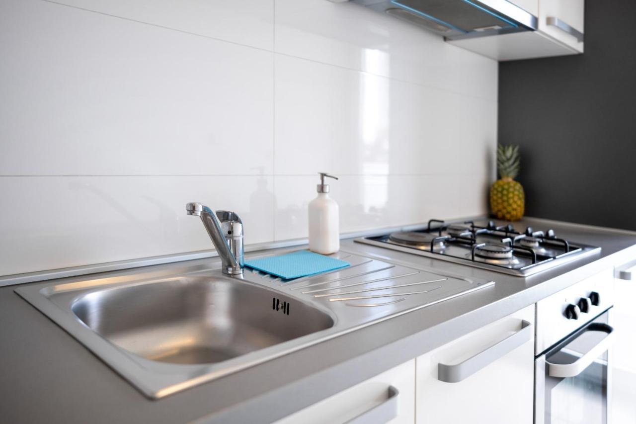 Apartment Zagreb, 0-24, Self Service Check-In, Free Parking エクステリア 写真