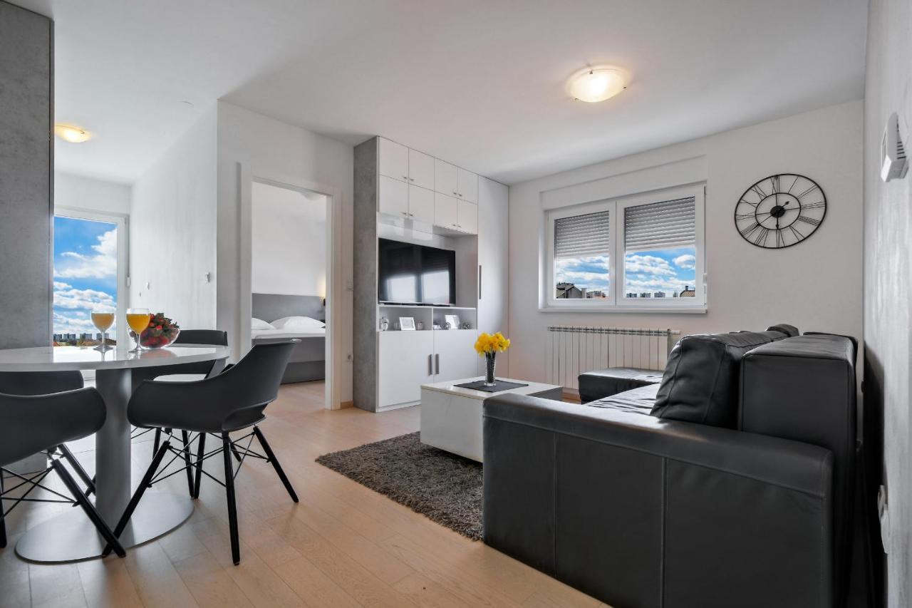 Apartment Zagreb, 0-24, Self Service Check-In, Free Parking エクステリア 写真