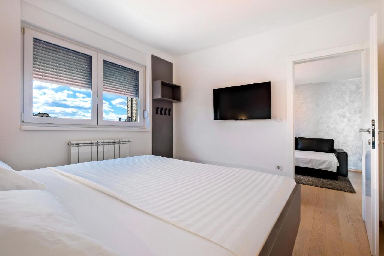 Apartment Zagreb, 0-24, Self Service Check-In, Free Parking エクステリア 写真