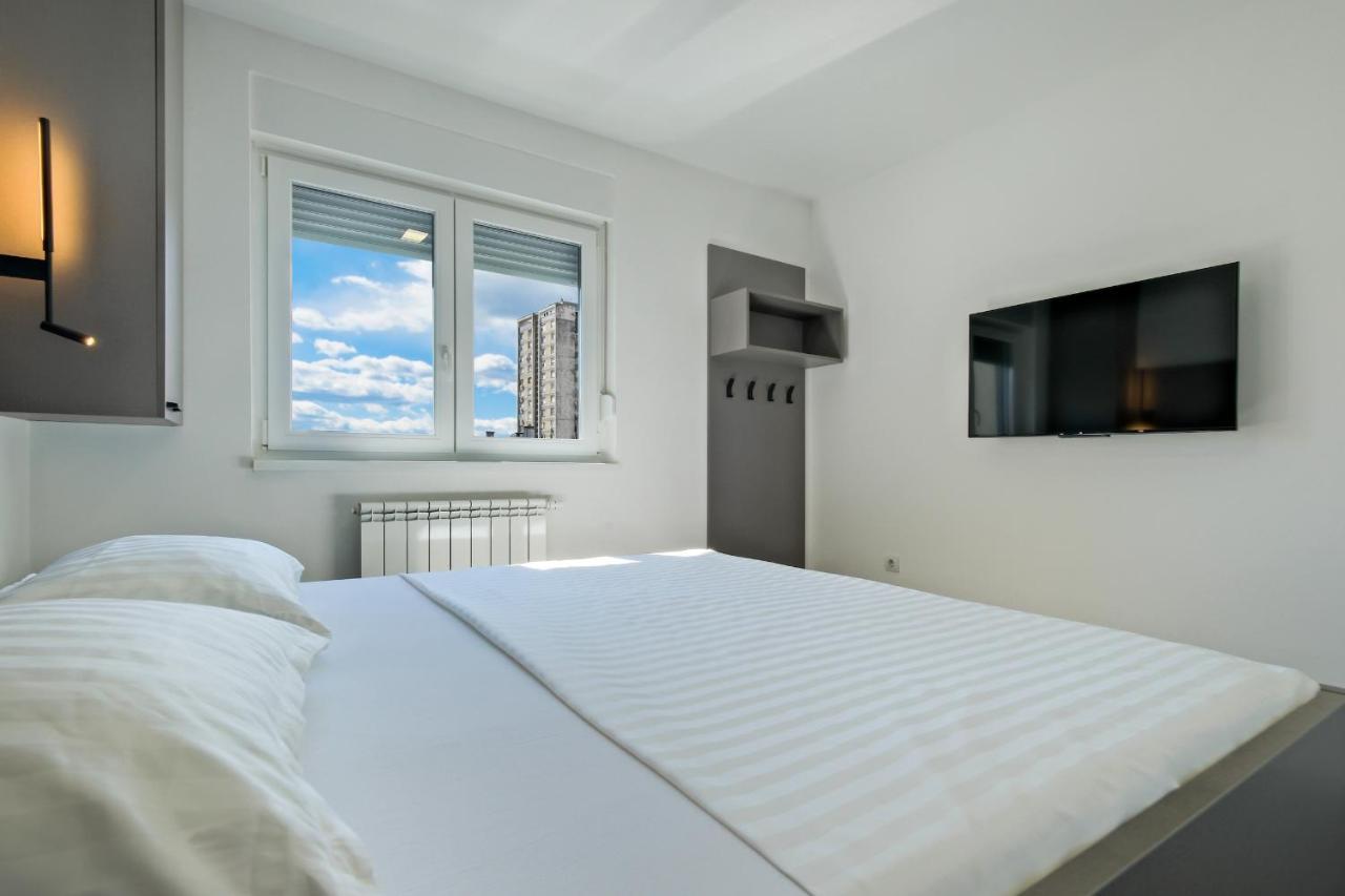 Apartment Zagreb, 0-24, Self Service Check-In, Free Parking エクステリア 写真