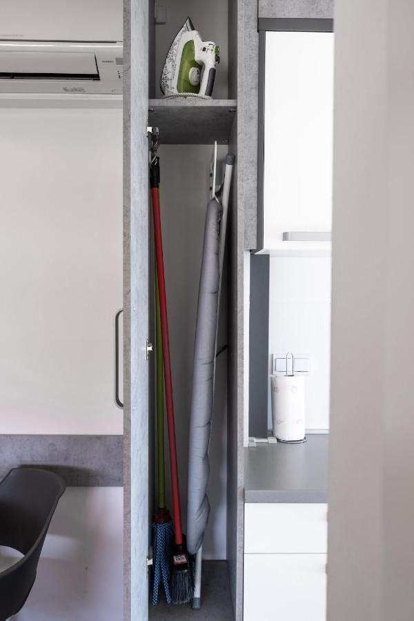Apartment Zagreb, 0-24, Self Service Check-In, Free Parking エクステリア 写真